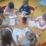 Raketa už svůj start chystá - tři, dva, jedna - cesta jistá