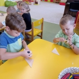 Malí bajslíři - práce se dřevem